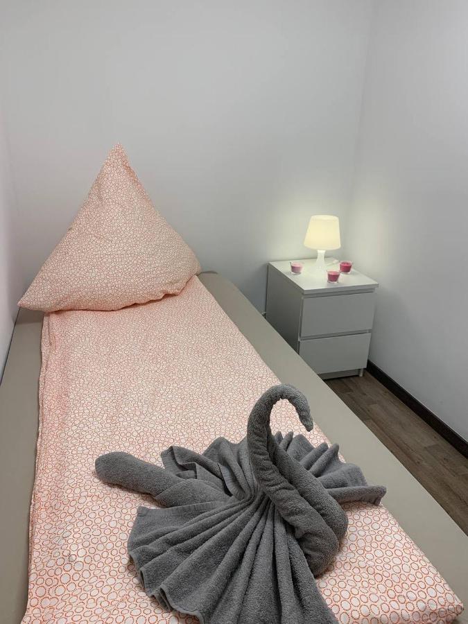 Central Private Rooms In Popular Neighborhood! Köln Ngoại thất bức ảnh