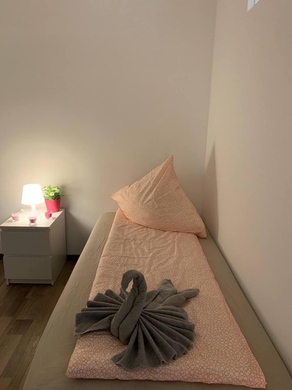 Central Private Rooms In Popular Neighborhood! Köln Ngoại thất bức ảnh